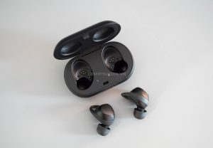 samsung gear iconx 2018 14 300x208 - Tai nghe Samsung Gear IconX 2018 chính hãng